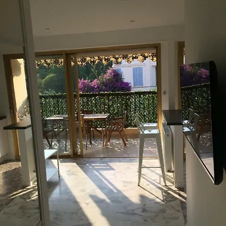 Amazing Centre - Terrasse Ensoleillee - 5 Min Croisette شقة *