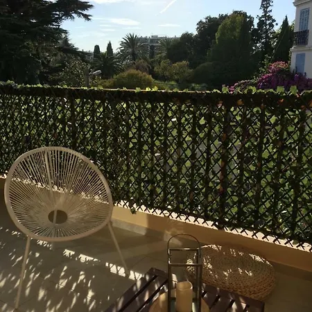 Amazing Centre - Terrasse Ensoleillee - 5 Min Croisette شقة
